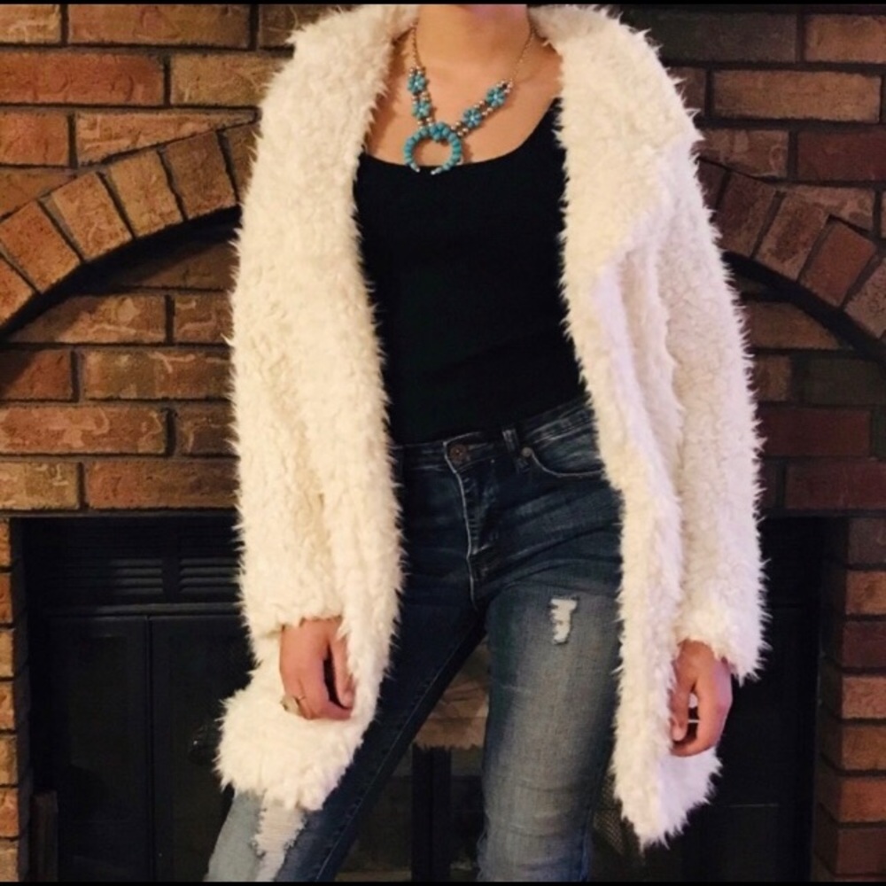 Ivory Teddy Bear Coat - Picture 4 of 12